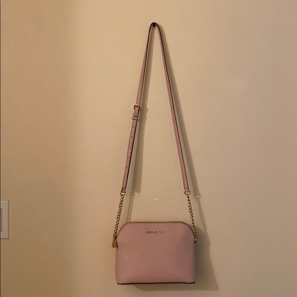 Michael kors cross body
